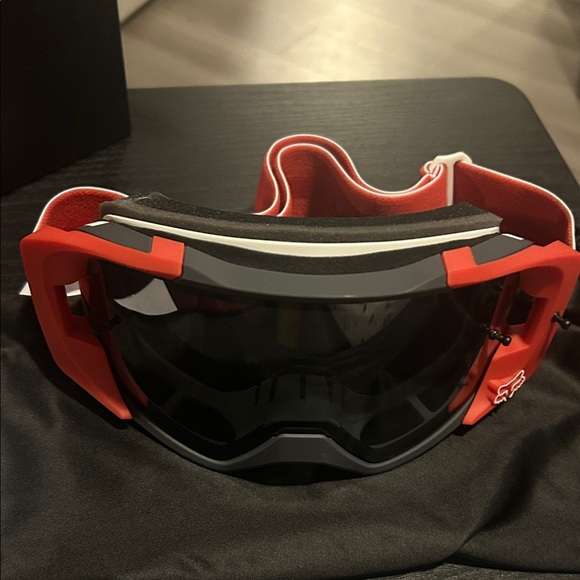Supreme VUE Racing Goggles - Picture 2 of 8